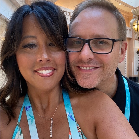 Meet your Posher, Christine! - Picture 2 of 7